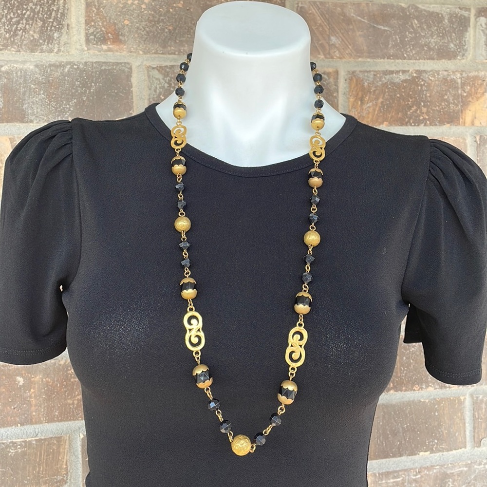 Graceful Two Tone 32” Gold Tone & Faceted Black Beaded Necklace